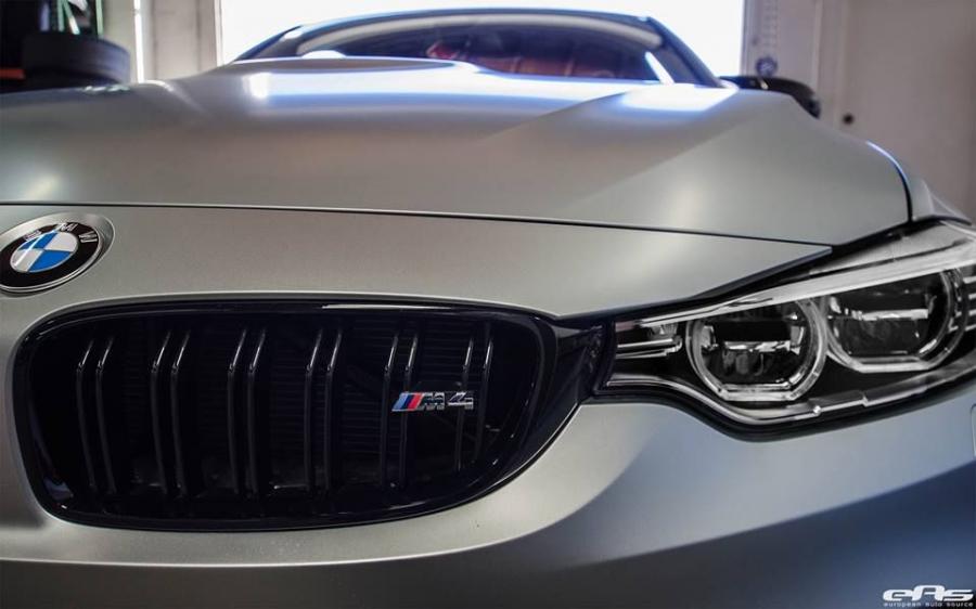  BMW M4 Coupe Frozen Silver M Performance 2016 года  (фото 6 из 10)